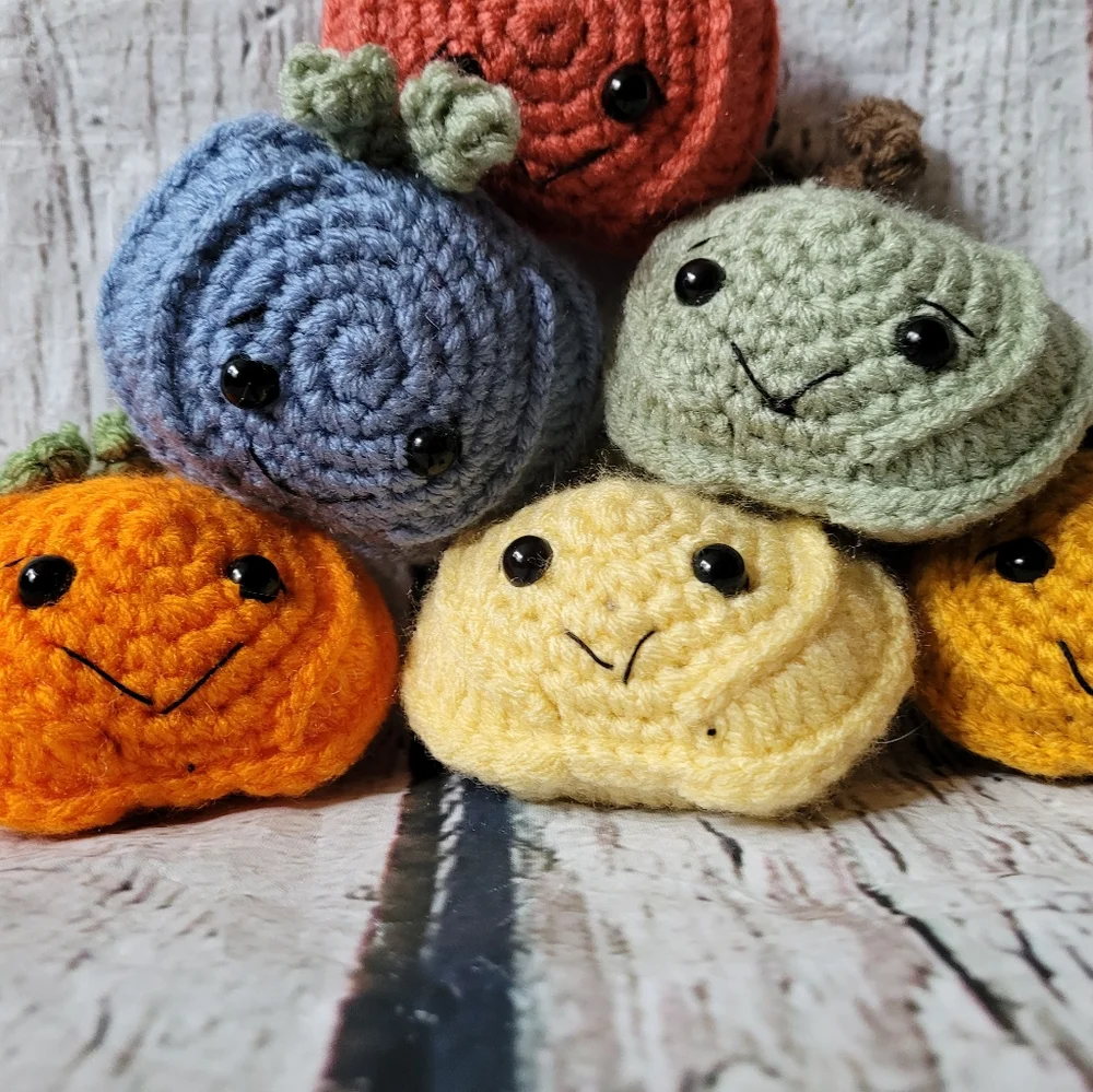 Crochet smiling pumpkin set